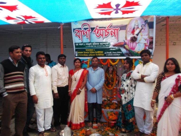 কুষ্টিয়া গুরুকুলে সরস্বতী পূজা উৎসবমুখর পরিবেশে অনুষ্ঠিত 2 কুষ্টিয়া গুরুকুলে সরস্বতী পূজা